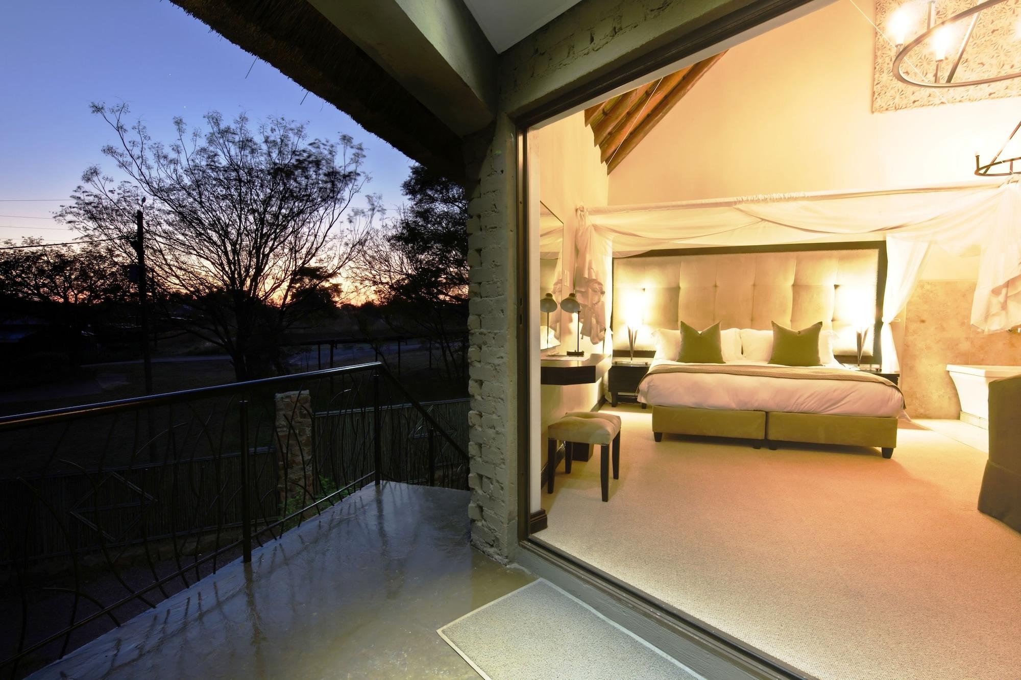 The Blades Hotel Pretoria Bagian luar foto