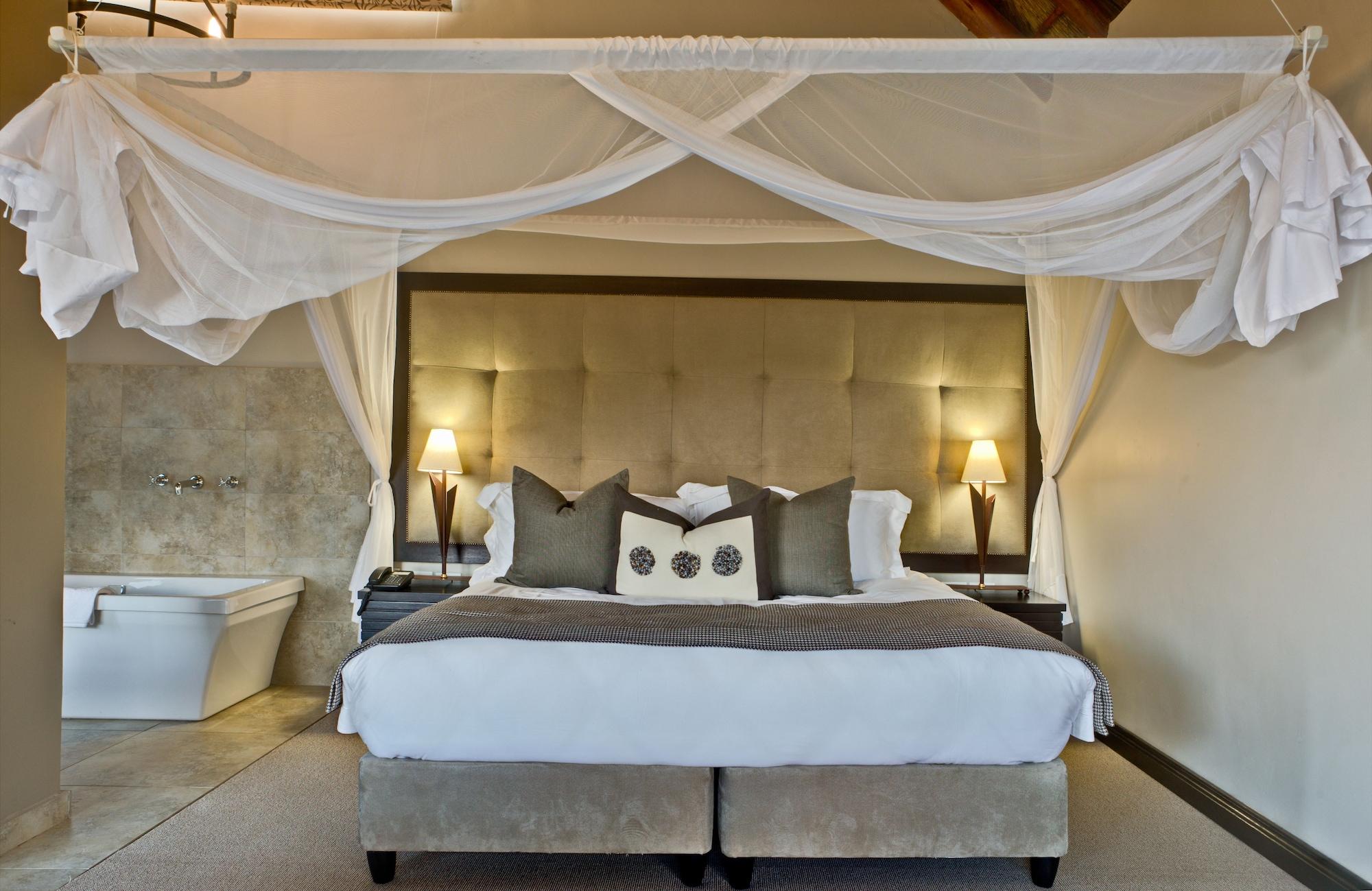 The Blades Hotel Pretoria Bagian luar foto