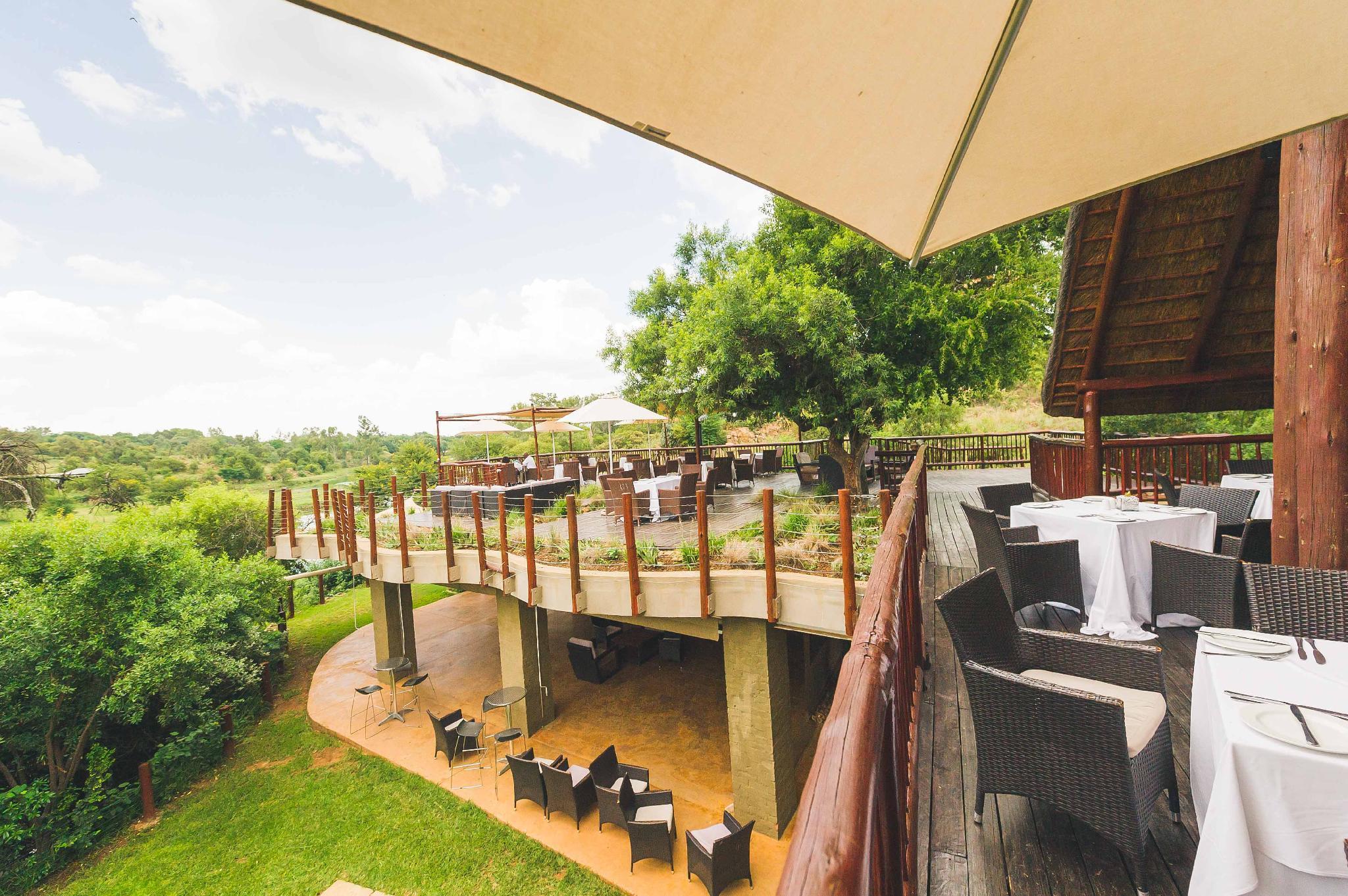 The Blades Hotel Pretoria Bagian luar foto