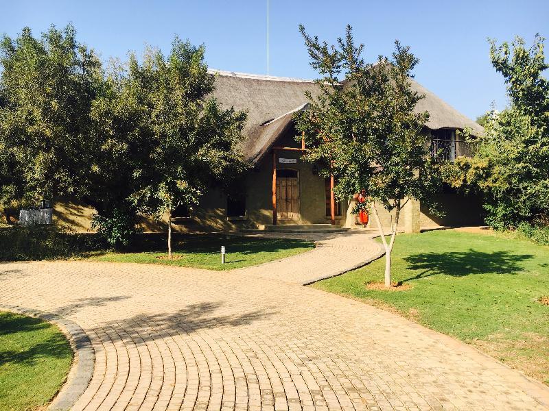 The Blades Hotel Pretoria Bagian luar foto