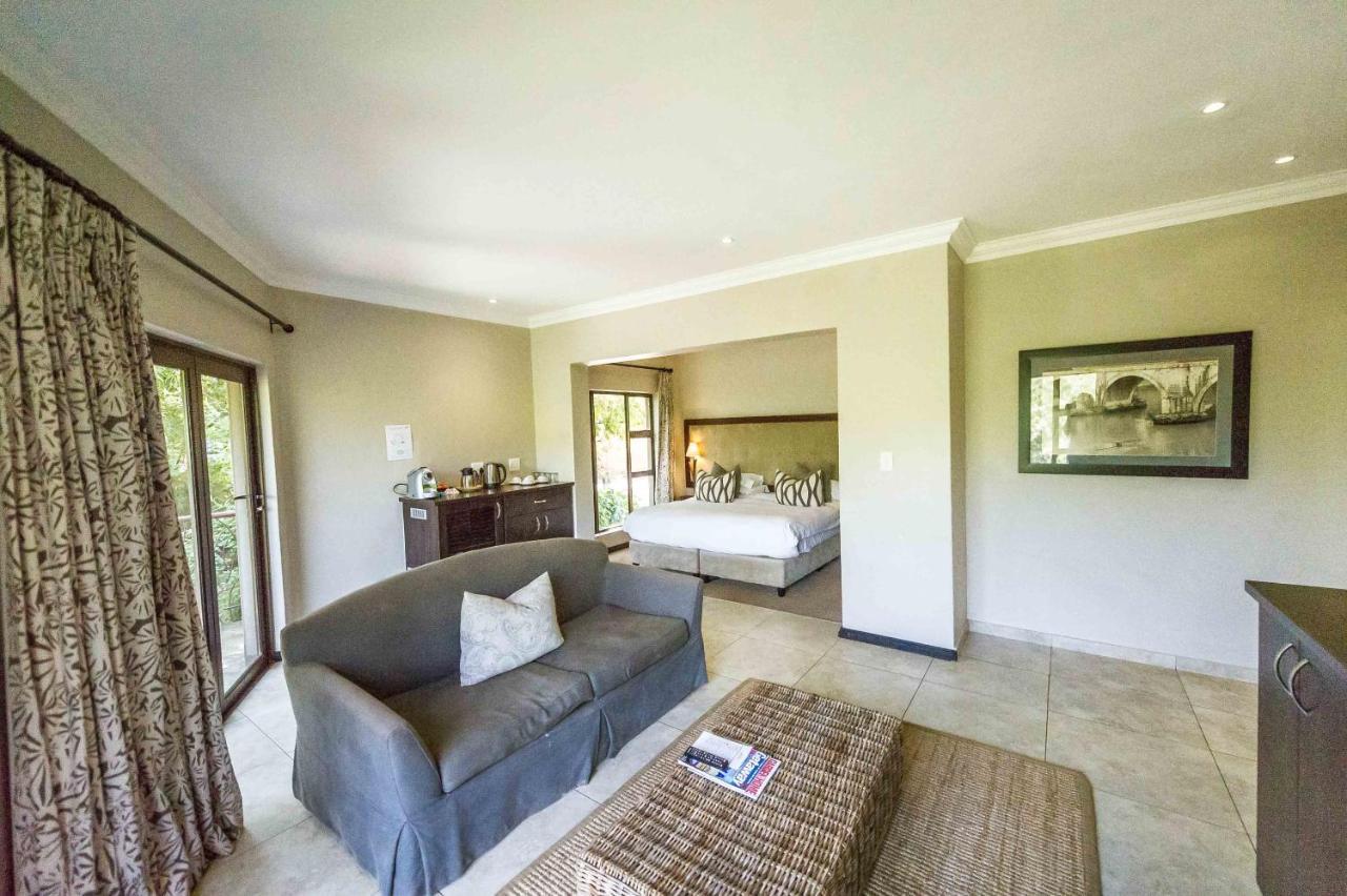 The Blades Hotel Pretoria Bagian luar foto